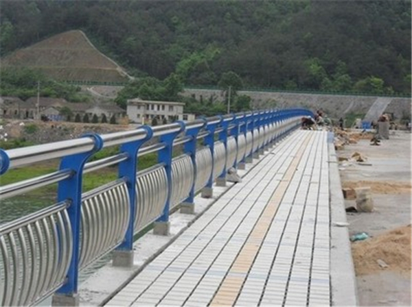永州不锈钢桥梁护栏是一种什么材质的护栏
